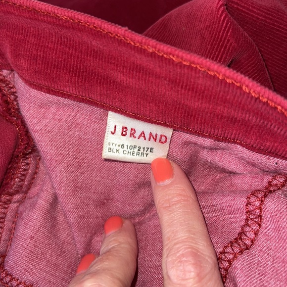 ❤️🍒JBrand PRISTINE🍒❤️cherry red skinny leg cords. Size 29. Like new! - Picture 8 of 8